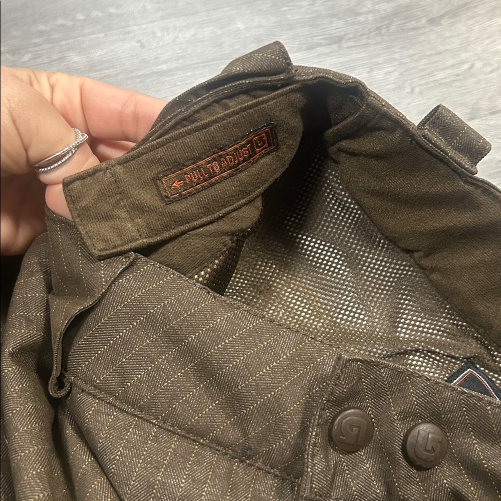 Burton Men's Snowboarding Pants - Picture 9 of 10